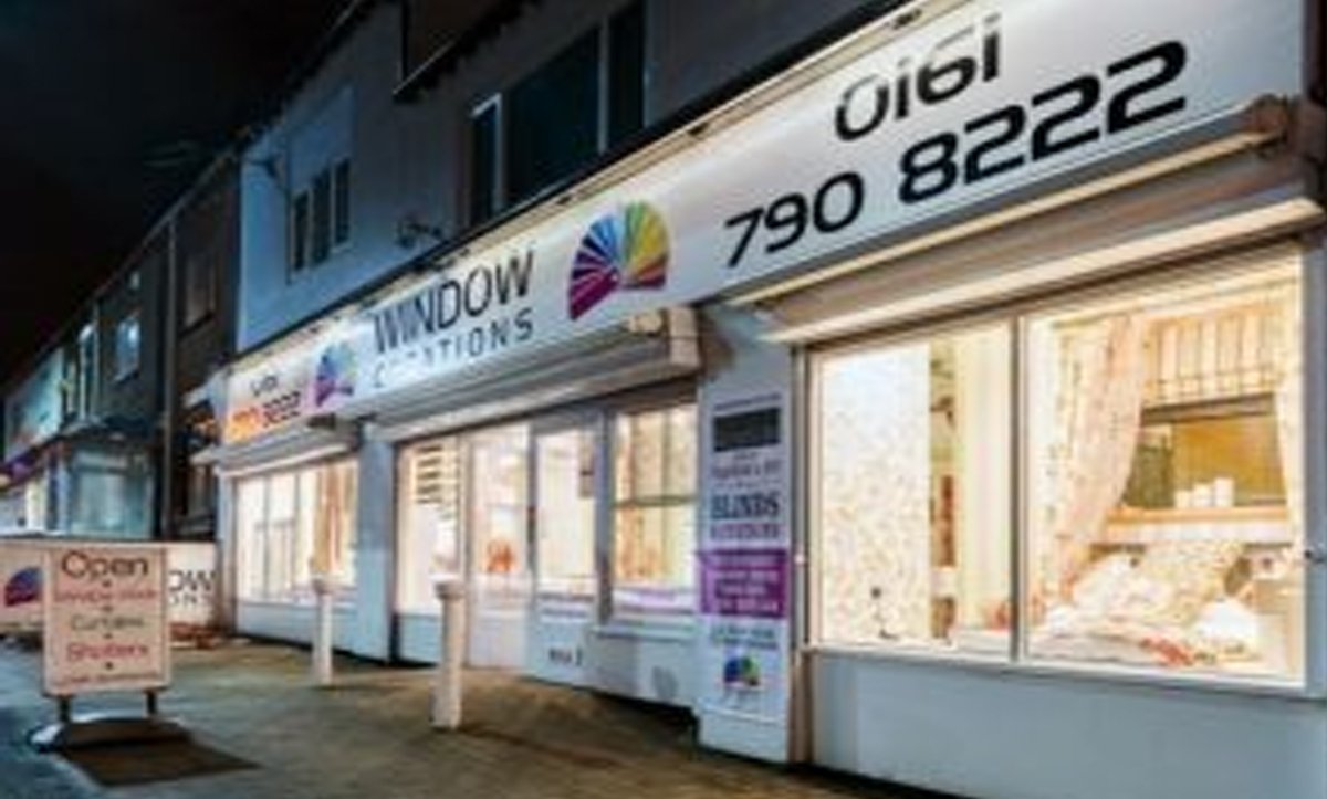 SHOP FRONT GLAZING FITTERS MANCHESTER